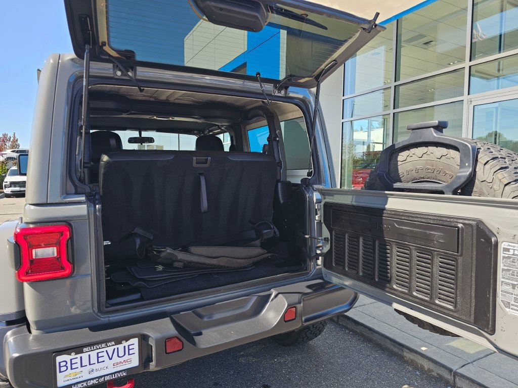 Used 2019 Jeep Wrangler Rubicon w/ LED Lighting Group AWD/4WD image 17