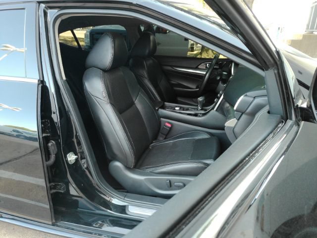 Used 2021 Nissan Maxima 3.5 SV w/ Floor Mat Group FWD image 21