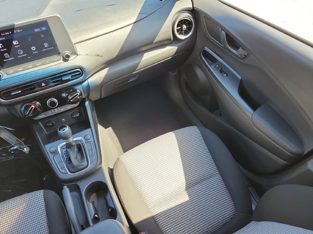 Used 2022 Hyundai Kona SE w/ Cargo Package FWD image 22