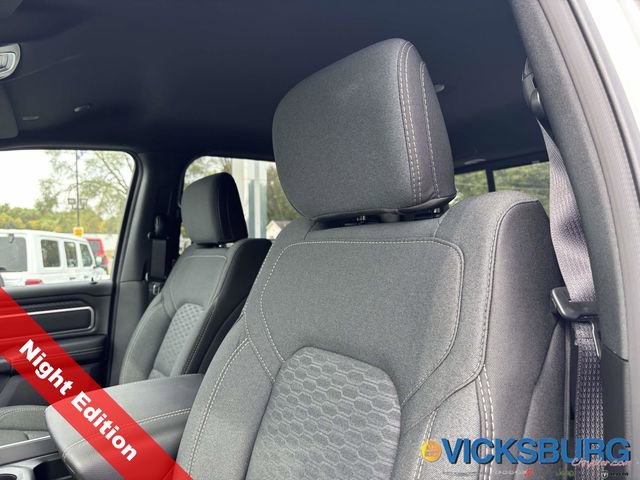 New 2026 RAM 1500 4x4 Crew Cab image 14