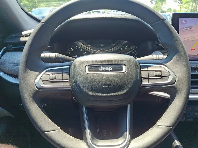 Used 2024 Jeep Compass Latitude AWD/4WD image 18