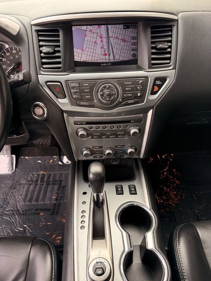 Used 2018 Nissan Pathfinder SL image 13