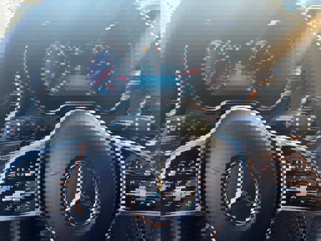 Certified 2022 Mercedes-Benz GLC 300 4MATIC w/ Premium Package Lite image 19