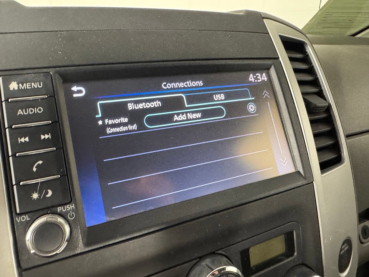 Used 2021 Nissan Frontier SV w/ Midnight Edition Floor Mats AWD/4WD image 19