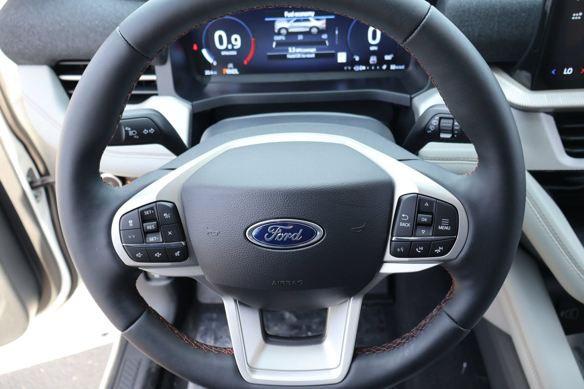 New 2026 Ford Explorer Active w/ Active Comfort Package AWD/4WD image 3