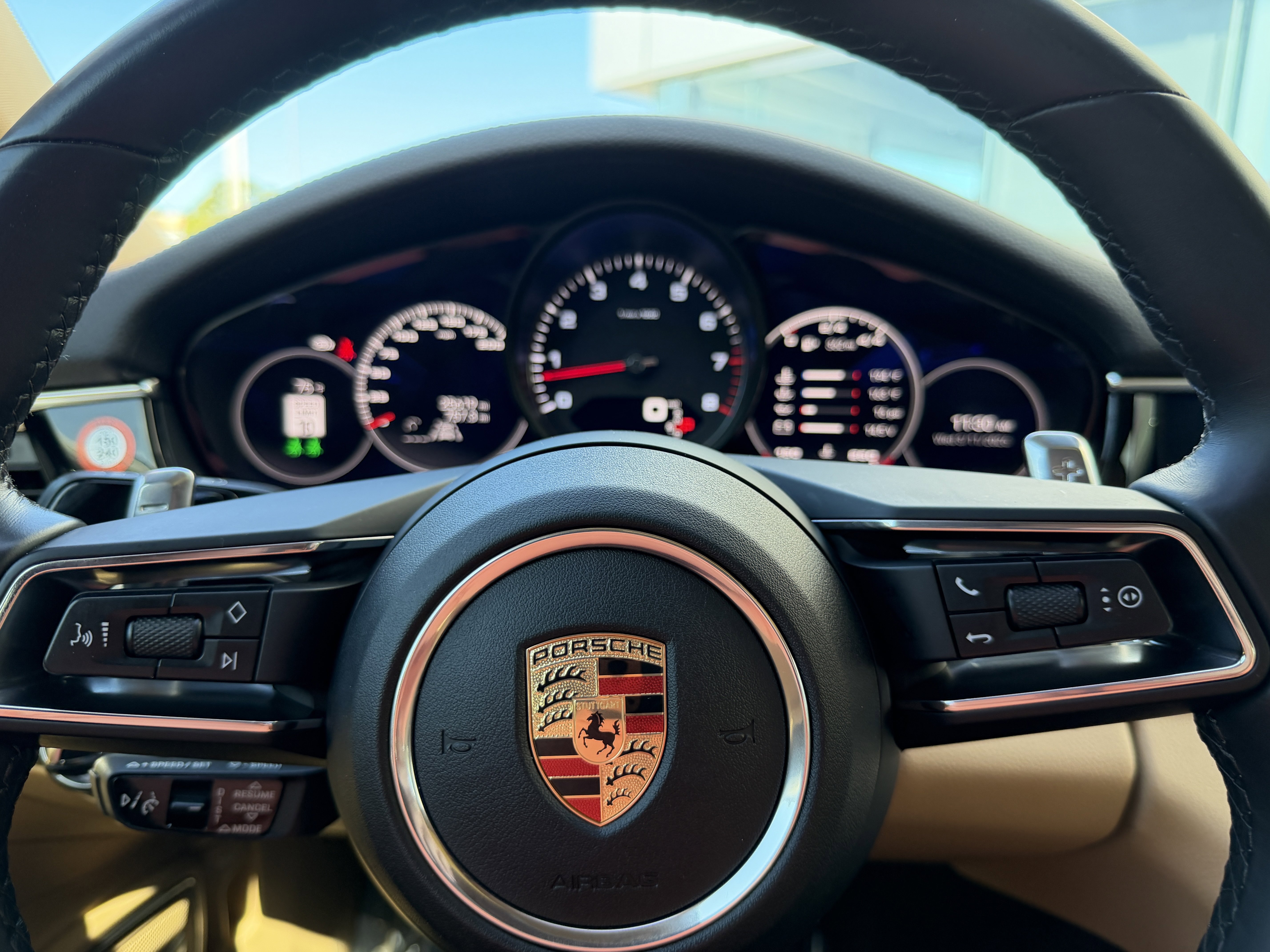 Certified 2023 Porsche Panamera 4S image 36