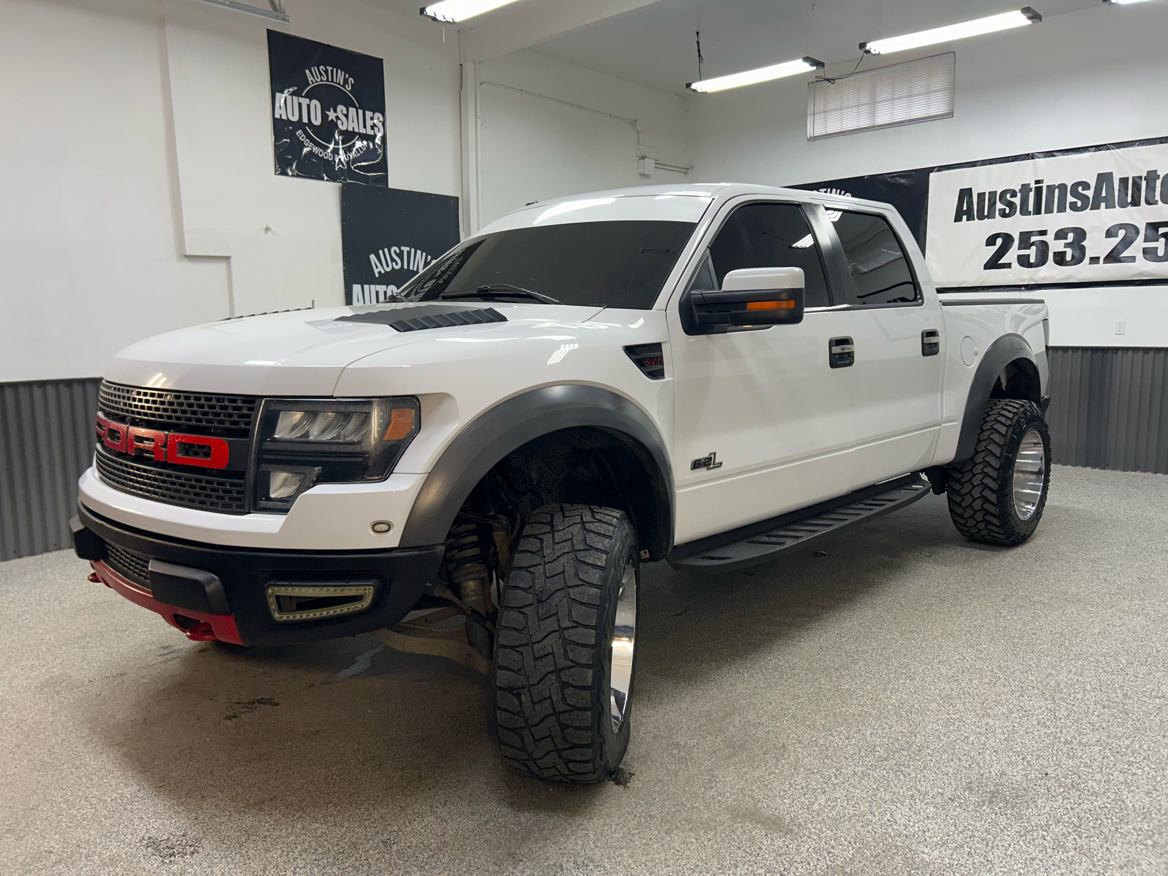 Used 2014 Ford F150 Raptor w/ Equipment Group 801A Luxury AWD/4WD image 3
