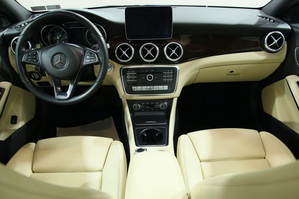 Used 2018 Mercedes-Benz CLA 250 4MATIC image 17