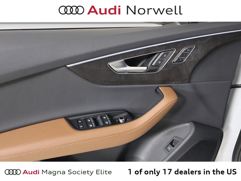 Used 2023 Audi Q7 2.0T Premium Plus w/ Premium Plus Package AWD/4WD image 21