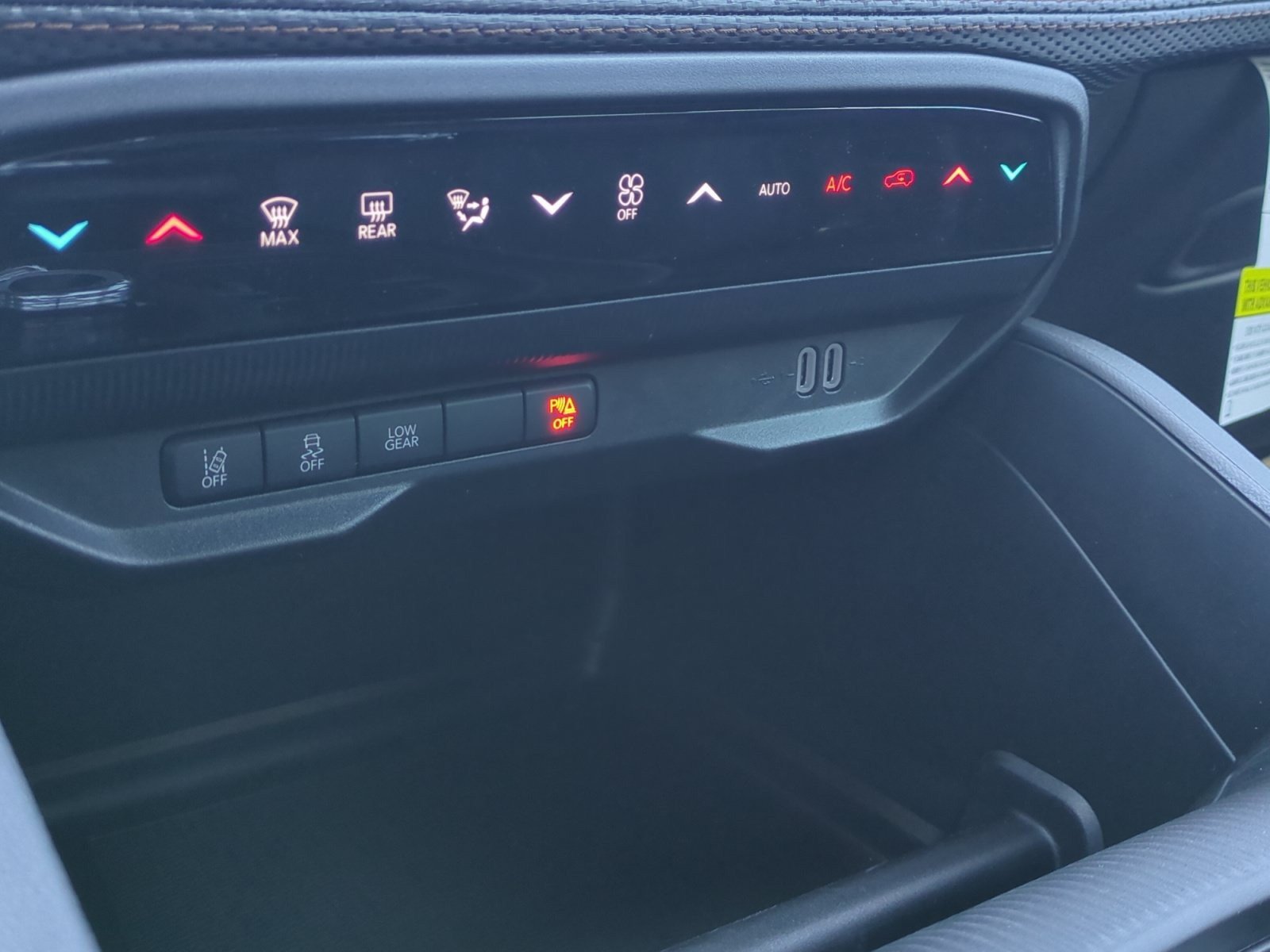 New 2026 Jeep Cherokee Limited AWD/4WD image 30