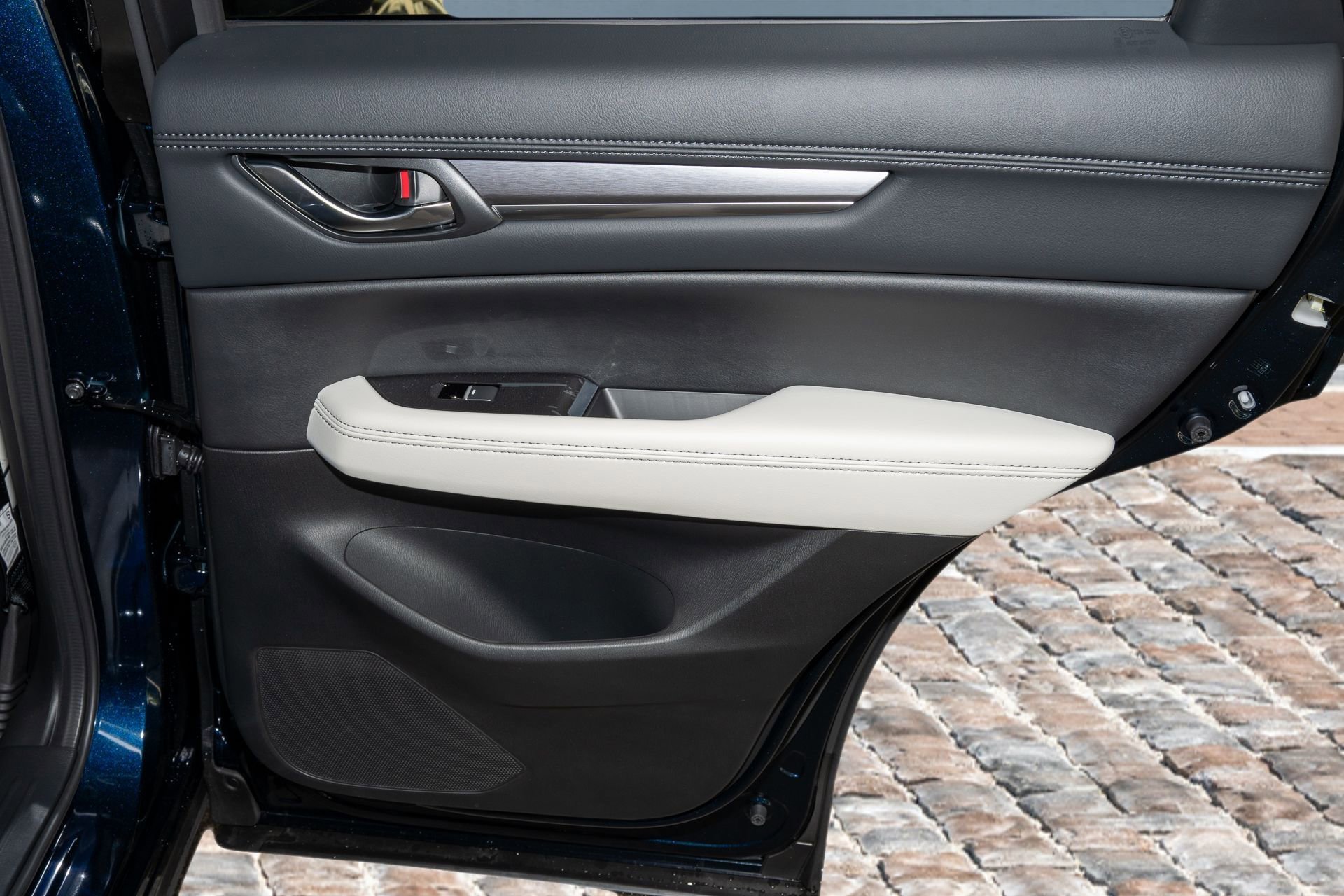 New 2025 MAZDA CX-5 AWD 2.5 S w/ Premium Plus Pkg image 16