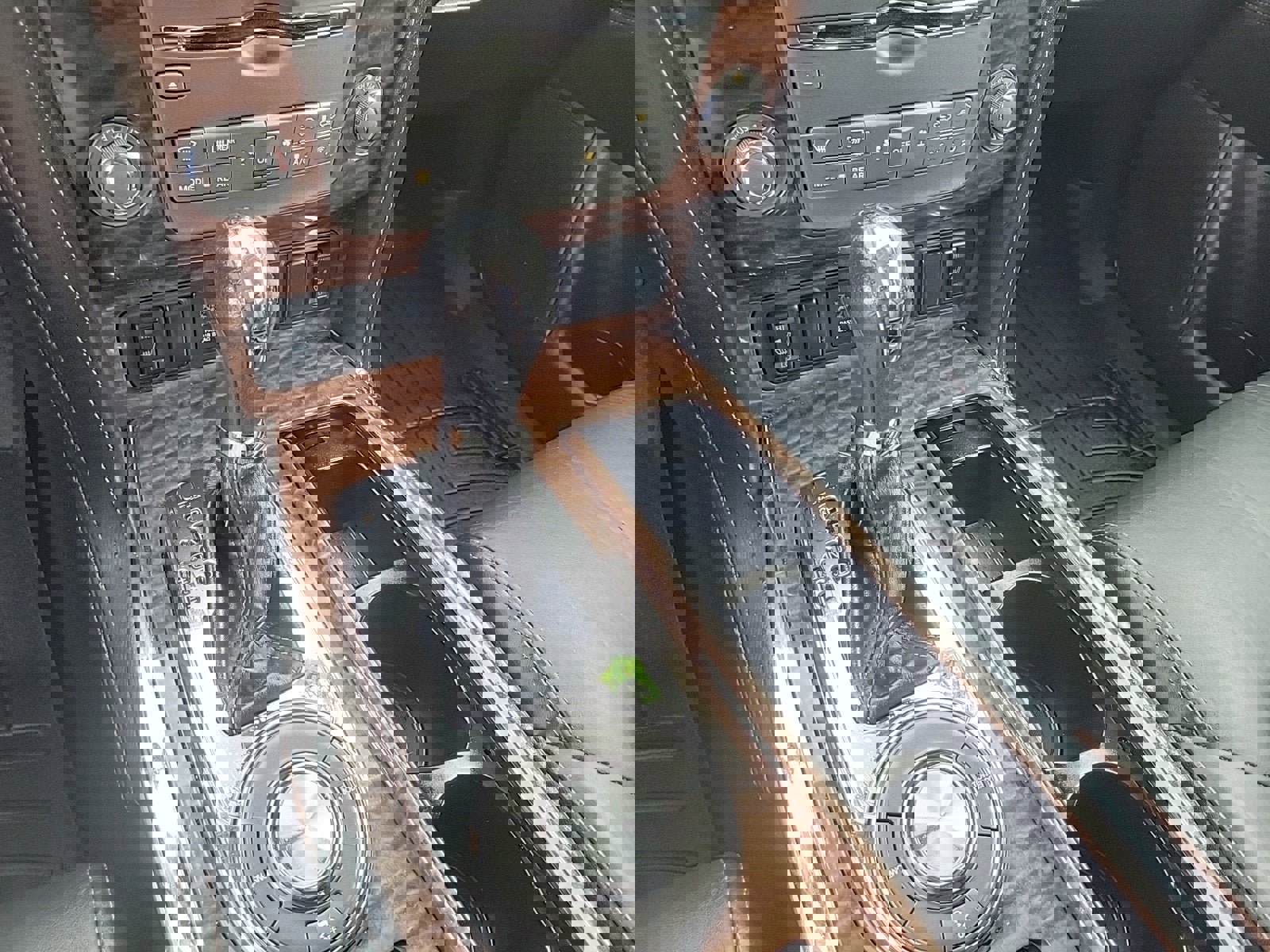 Used 2019 Nissan Armada SL w/ Premium Package image 51