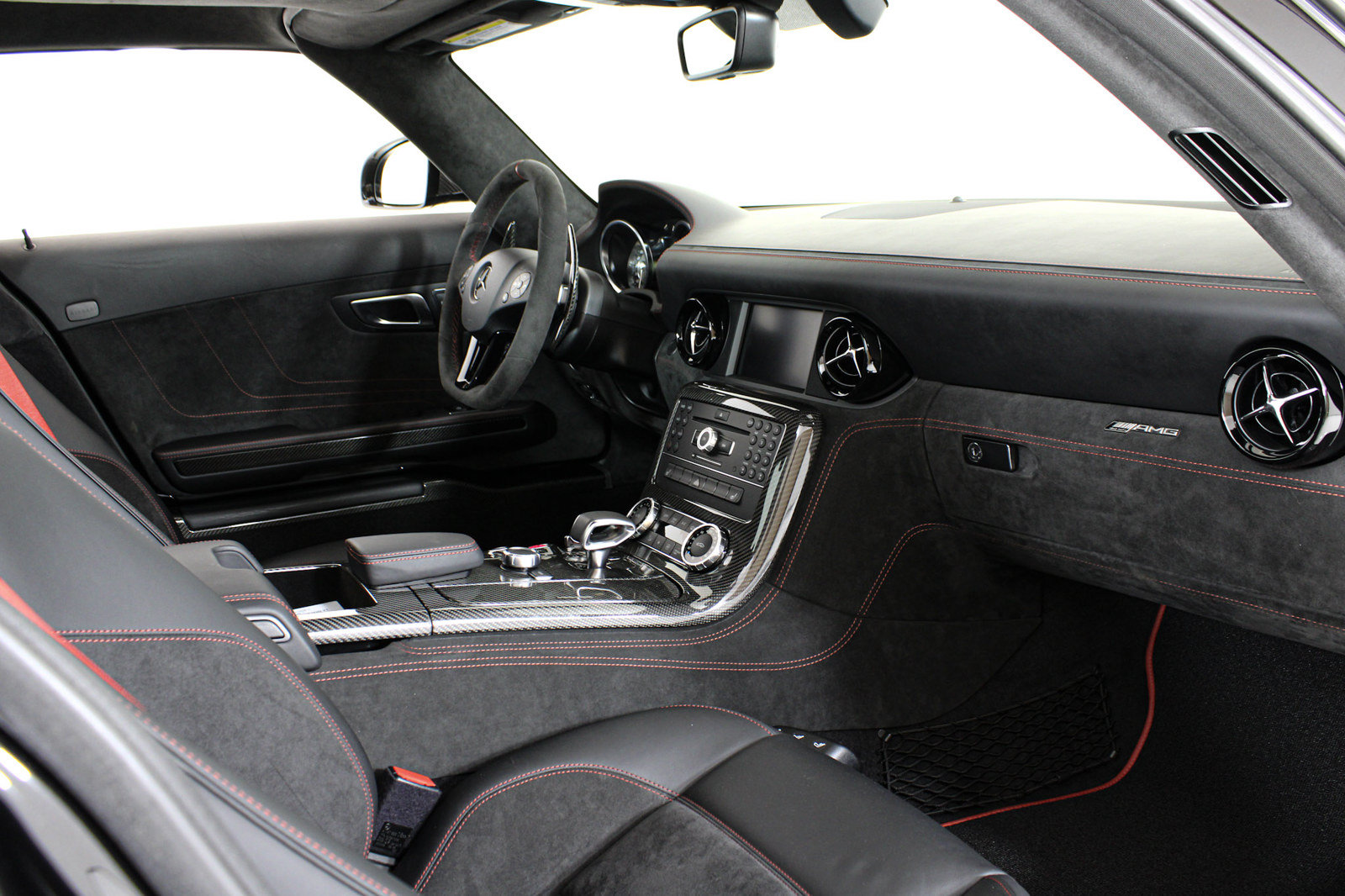 Used 2014 Mercedes-Benz SLS AMG Black Series image 2