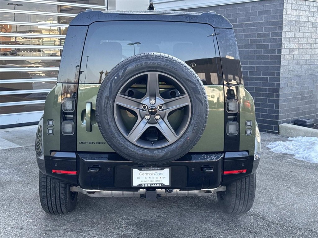 New 2026 Land Rover Defender 110 X-Dynamic SE image 5