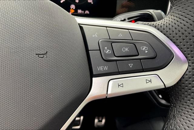 New 2025 Volkswagen Tiguan SE R-Line image 21