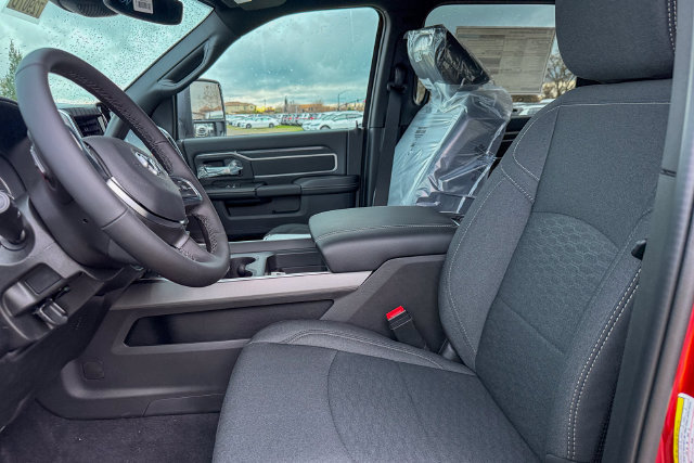 New 2026 RAM 3500 Big Horn AWD/4WD image 15