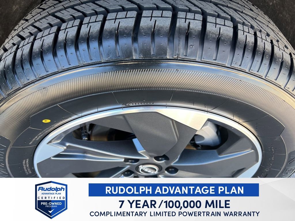 Used 2025 Nissan Rogue SV image 36