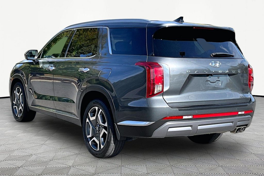 Used 2024 Hyundai Palisade Limited AWD/4WD image 5