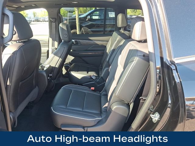 Used 2025 Buick Enclave Avenir w/ Super Cruise Package AWD/4WD image 21