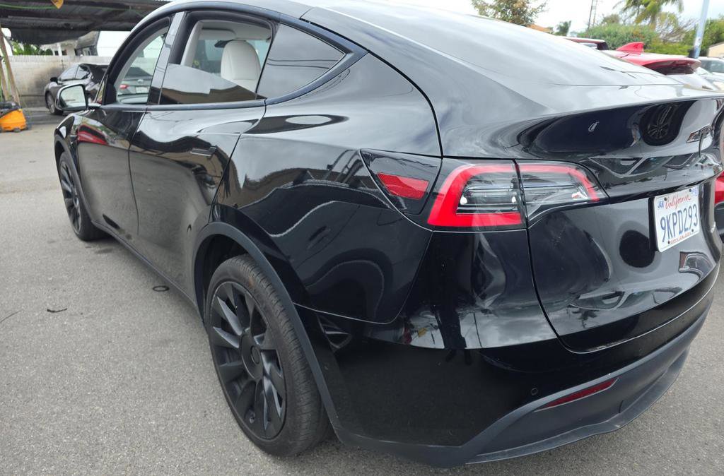 Used 2021 Tesla Model Y Long Range AWD/4WD image 4