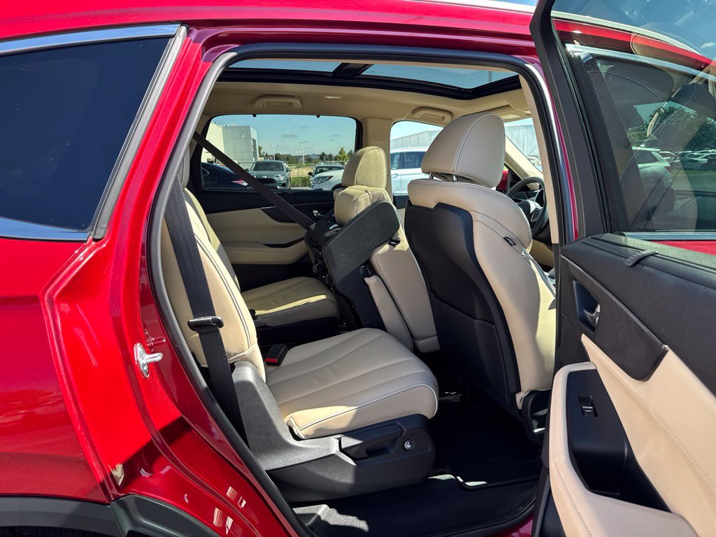 Certified 2024 Acura MDX w/ Advance Package AWD/4WD image 42