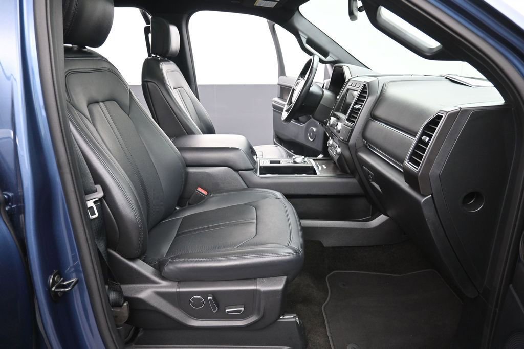 Used 2018 Ford Expedition Limited w/ Equipment Group 301A RWD image 27