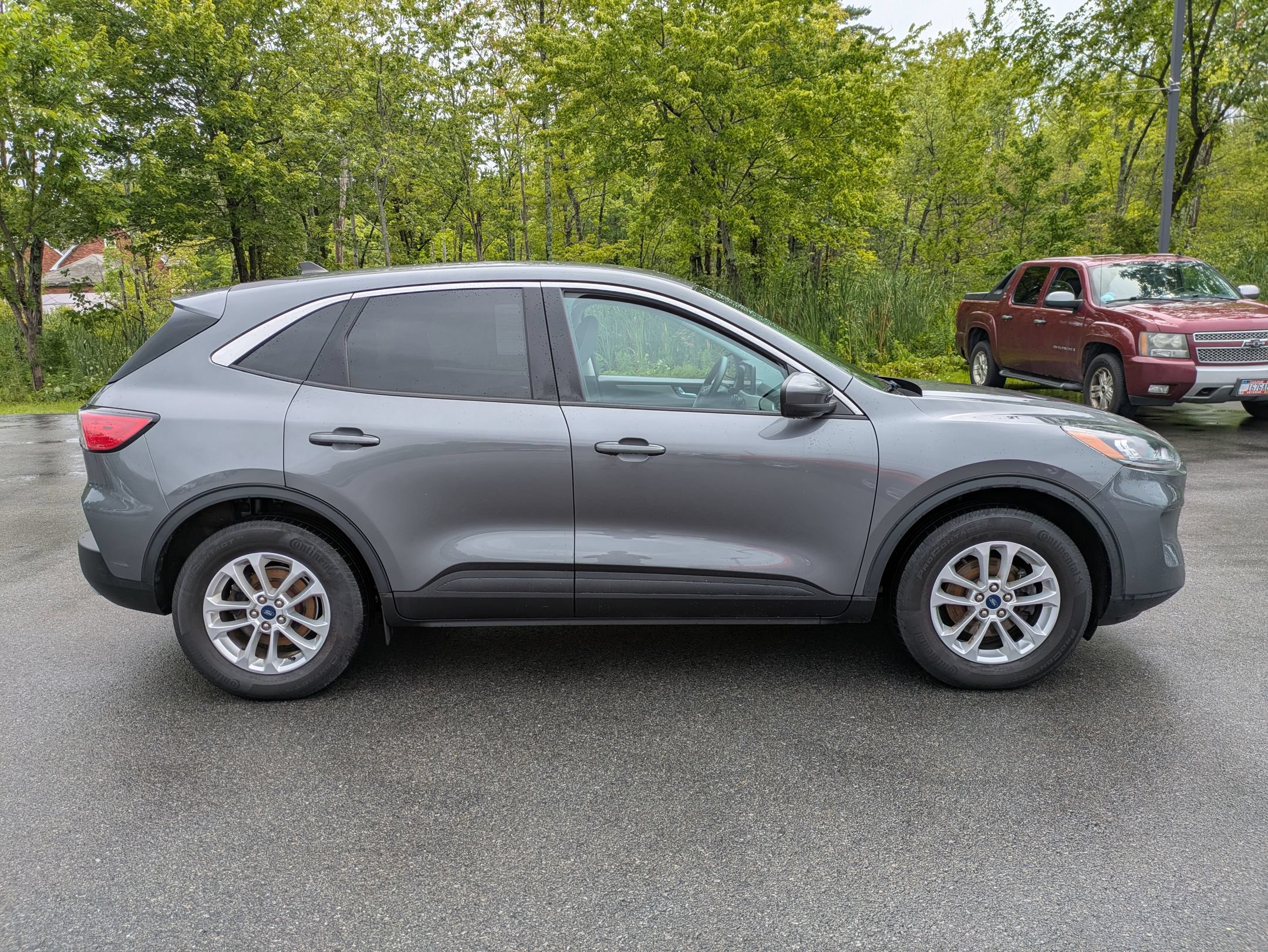 Used 2021 Ford Escape SE AWD/4WD image 2