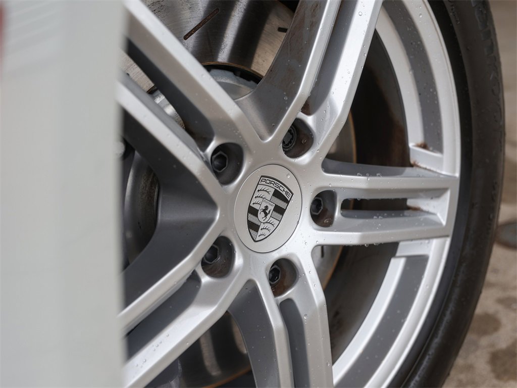 Certified 2025 Porsche Panamera 4 image 12