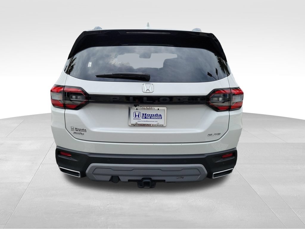 Certified 2023 Honda Pilot Elite image 9