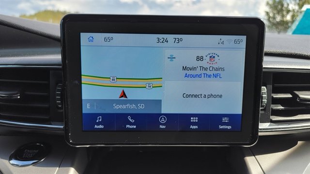 Used 2022 Ford Explorer XLT w/ Equipment Group 202A image 24