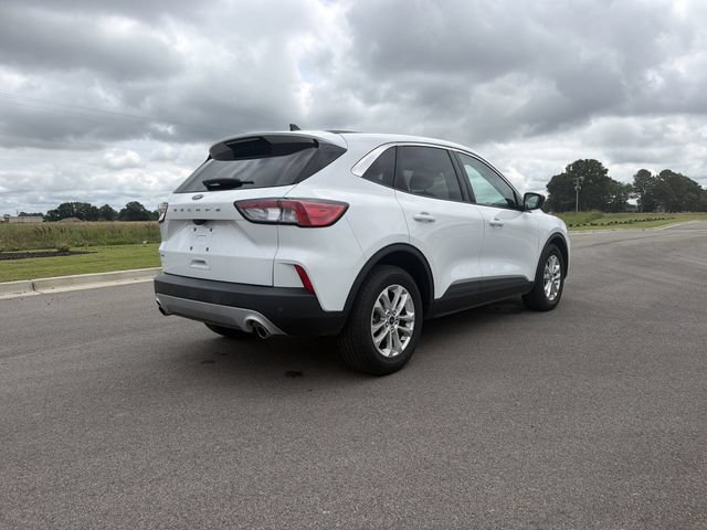 Used 2022 Ford Escape SE FWD image 5