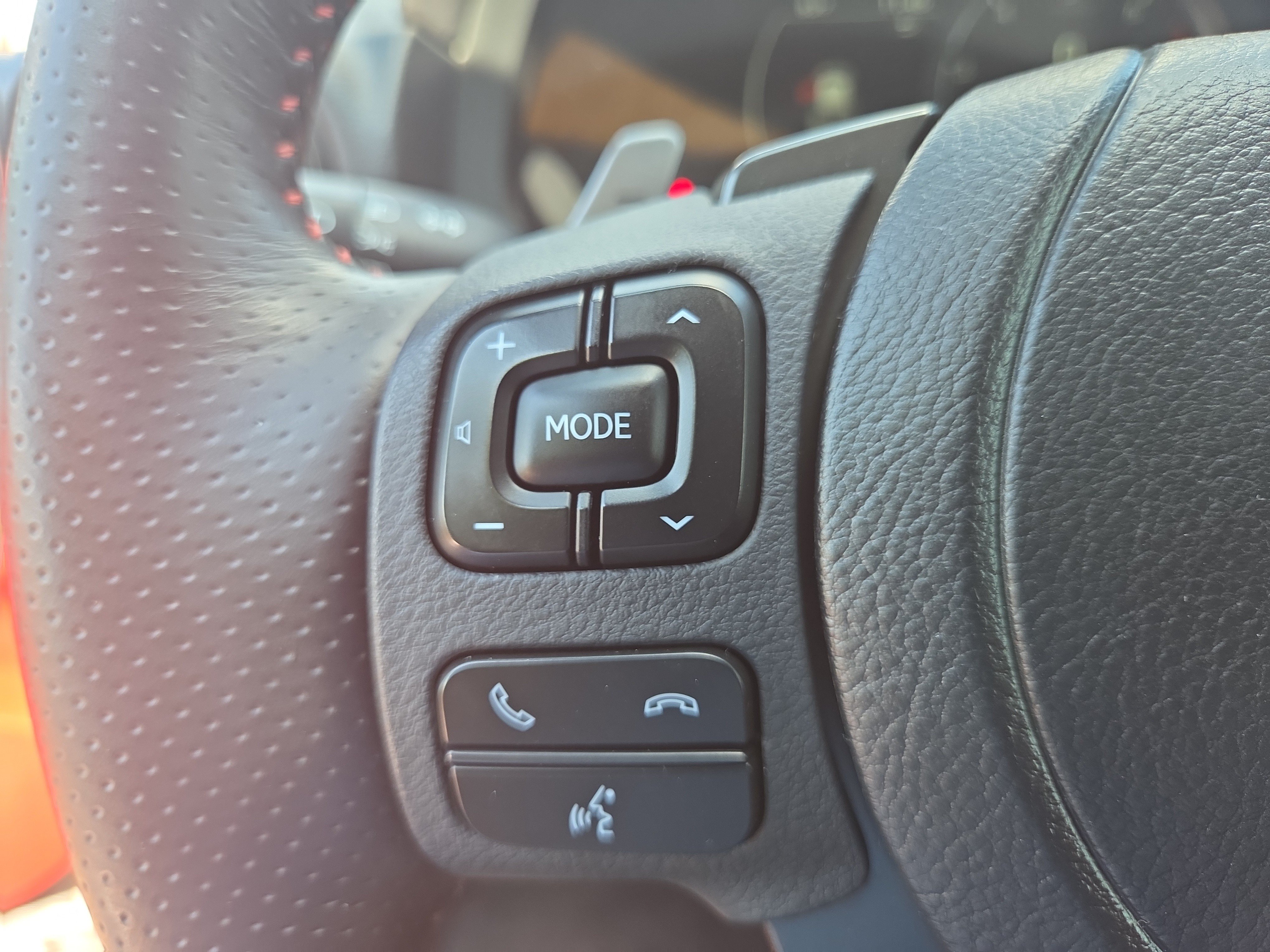 Certified 2025 Lexus IS 350 F Sport w/ Navigation Package AWD/4WD image 32