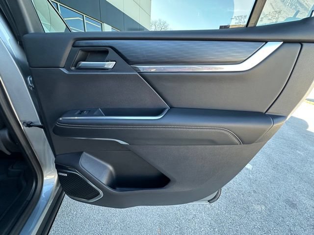 New 2026 GMC Acadia Elevation w/ Elevation Premium Package FWD image 24