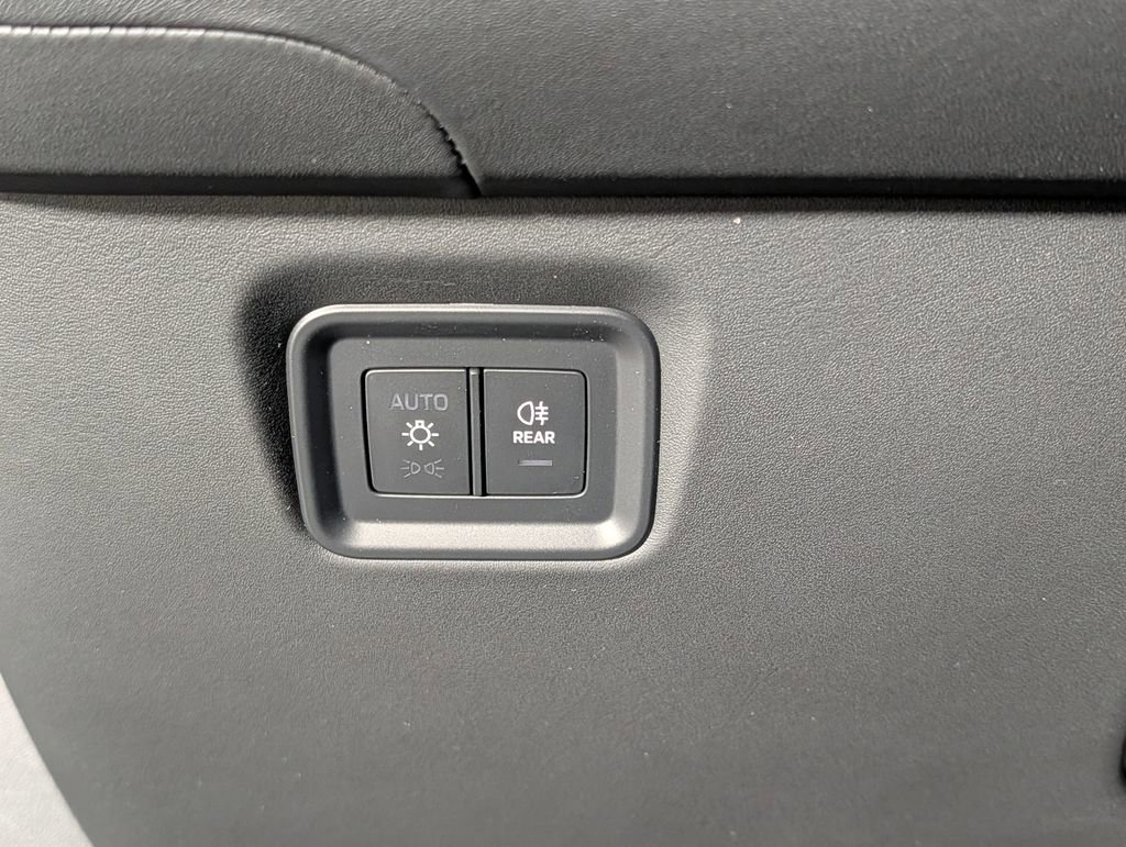 New 2026 Porsche Cayenne GTS image 35