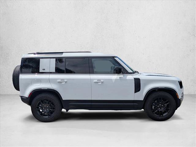 Certified 2023 Land Rover Defender 110 S AWD/4WD image 4