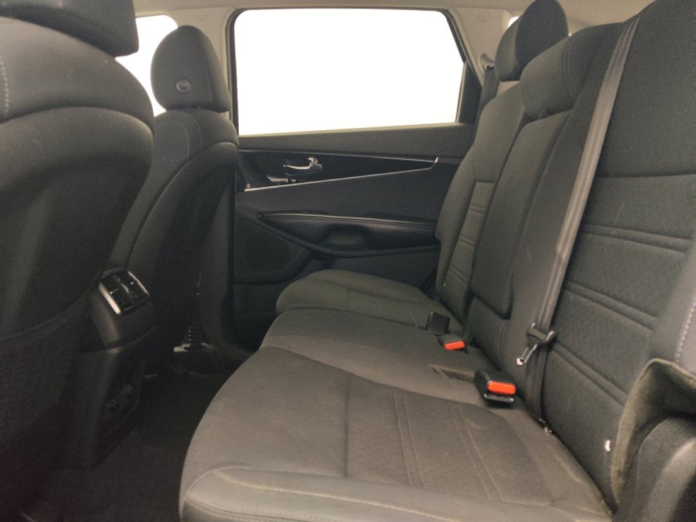Used 2020 Kia Sorento S AWD/4WD image 18