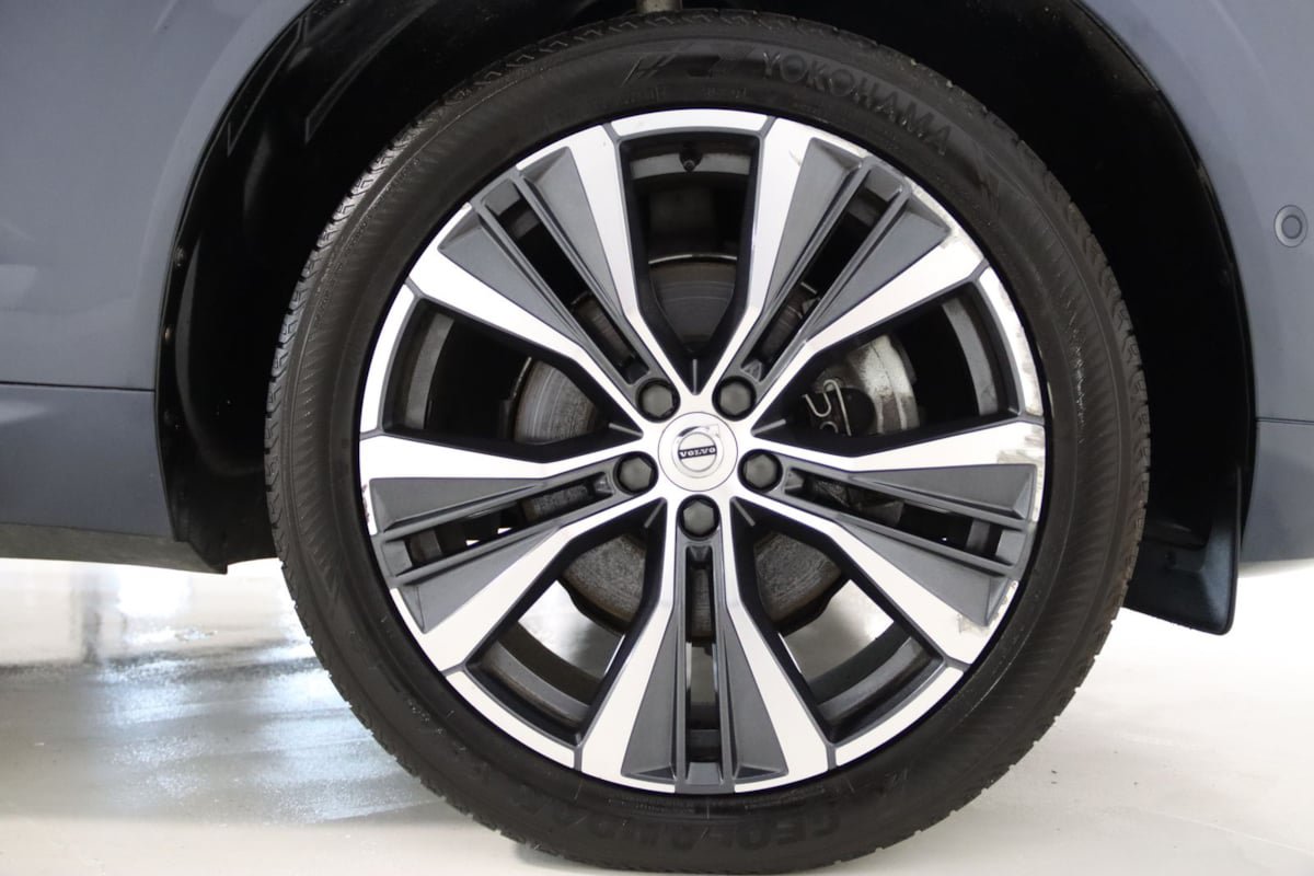 Used 2022 Volvo XC60 B5 Momentum w/ Advanced Package AWD/4WD image 69