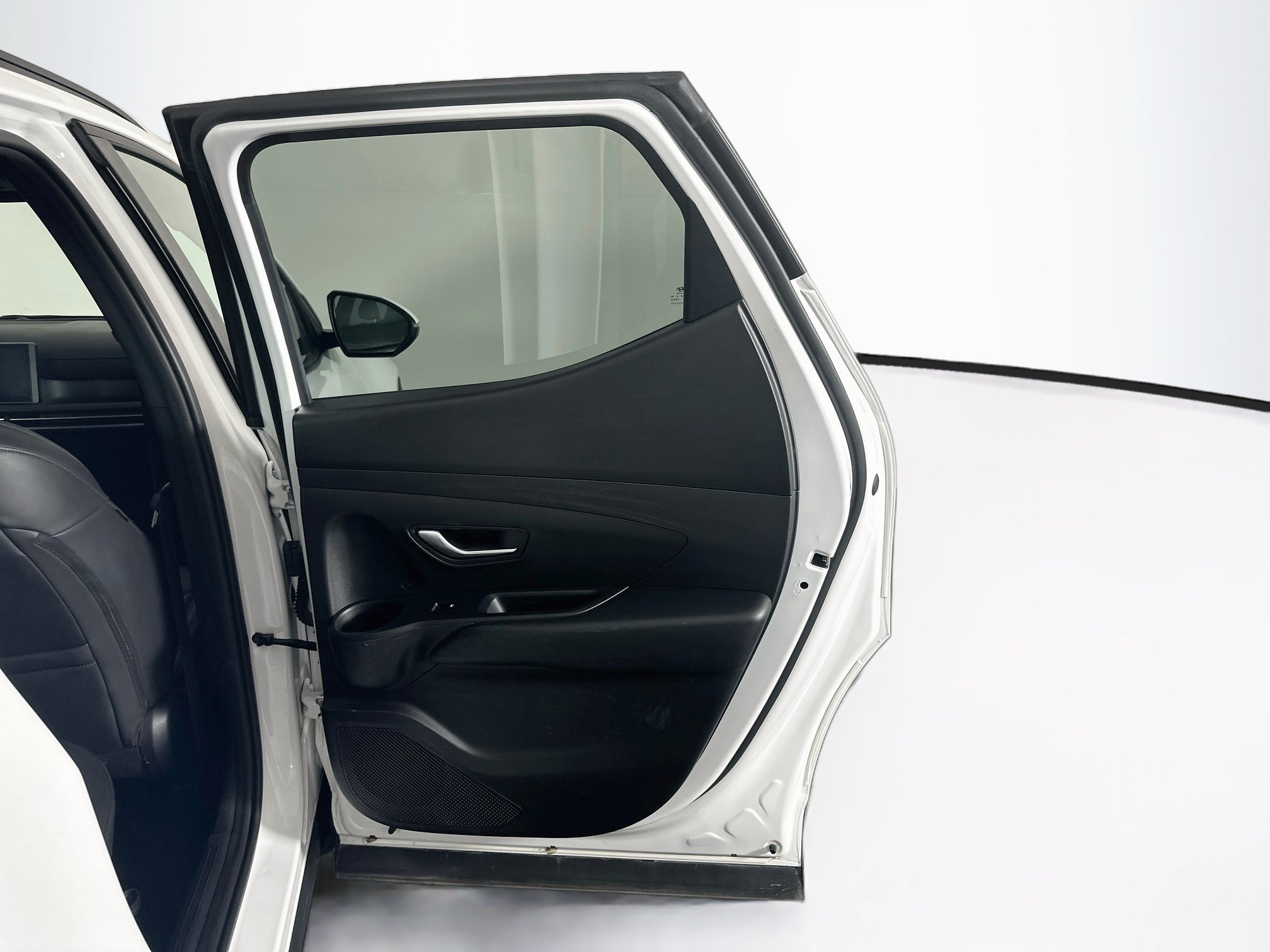 Used 2025 Hyundai Santa Cruz SEL FWD image 30
