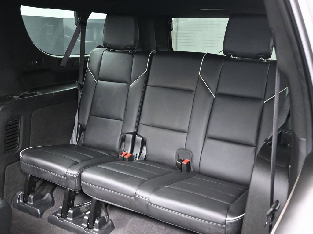 Used 2023 Cadillac Escalade ESV Premium Luxury image 35