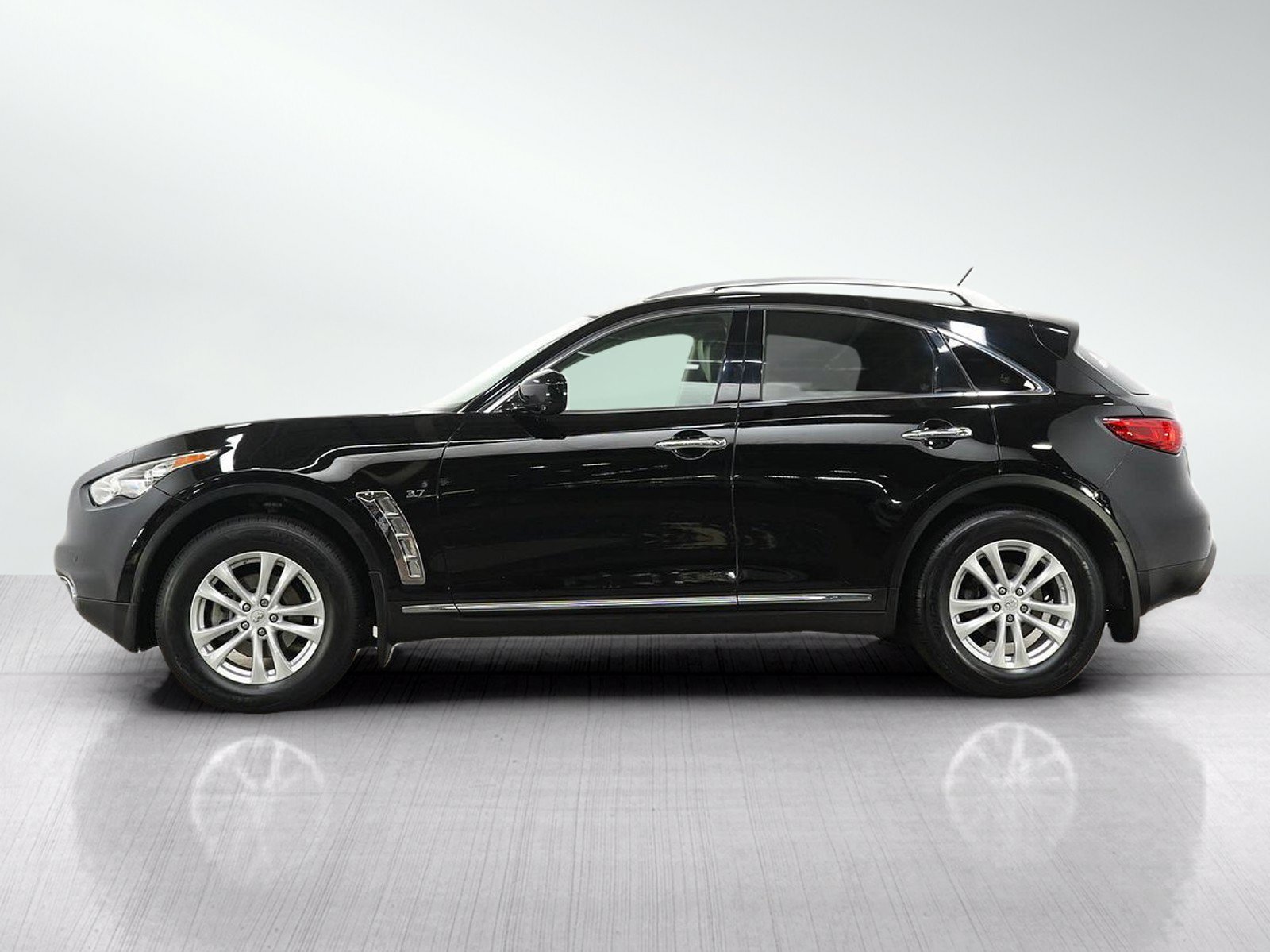 Used 2014 INFINITI QX70 AWD w/ Premium Package image 2