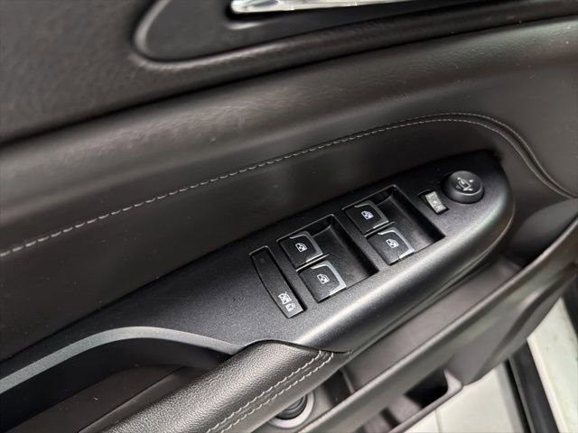 Used 2016 Cadillac SRX Luxury w/ Driver Awareness Package image 12