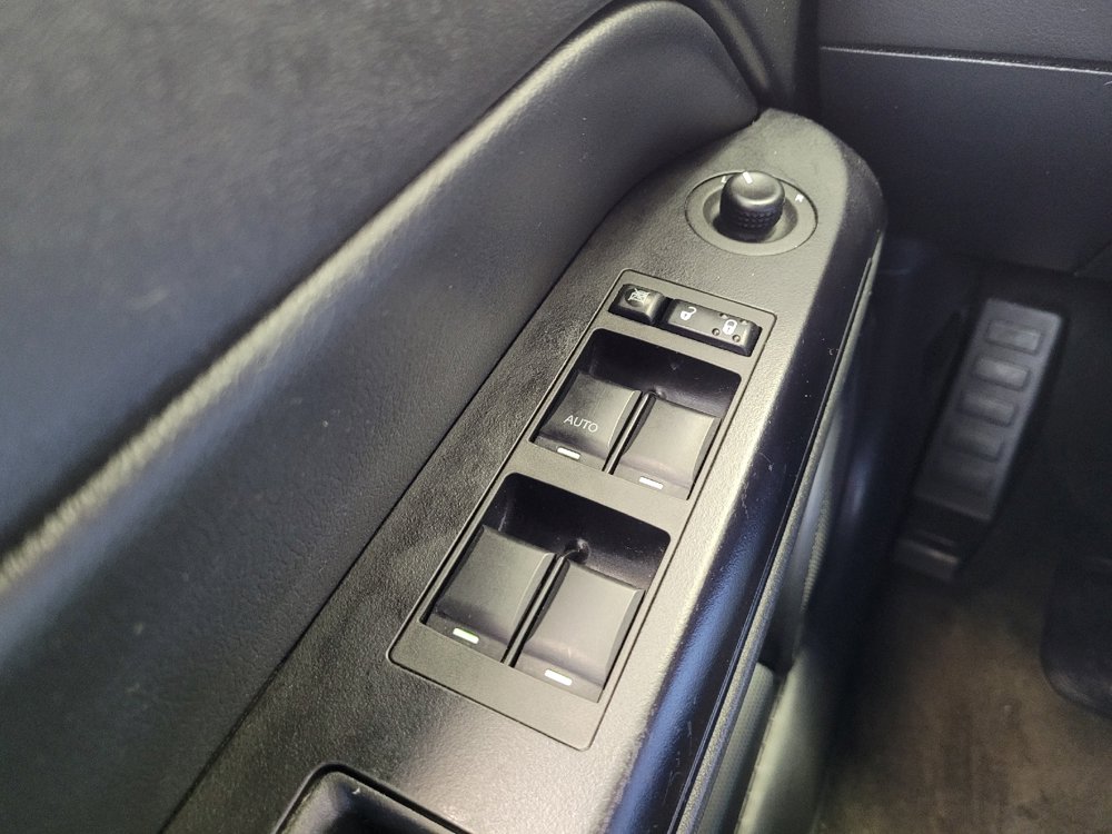 Used 2016 Jeep Patriot Latitude FWD image 27