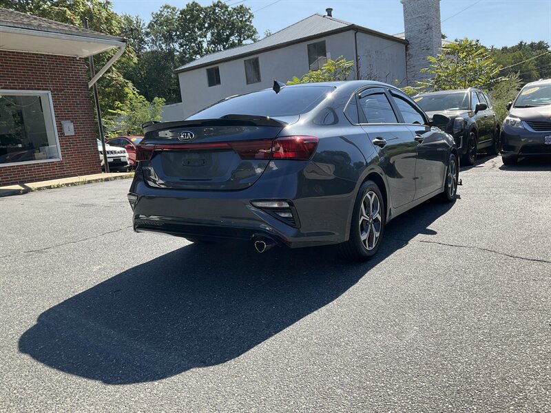 Used 2021 Kia Forte LXS FWD image 5