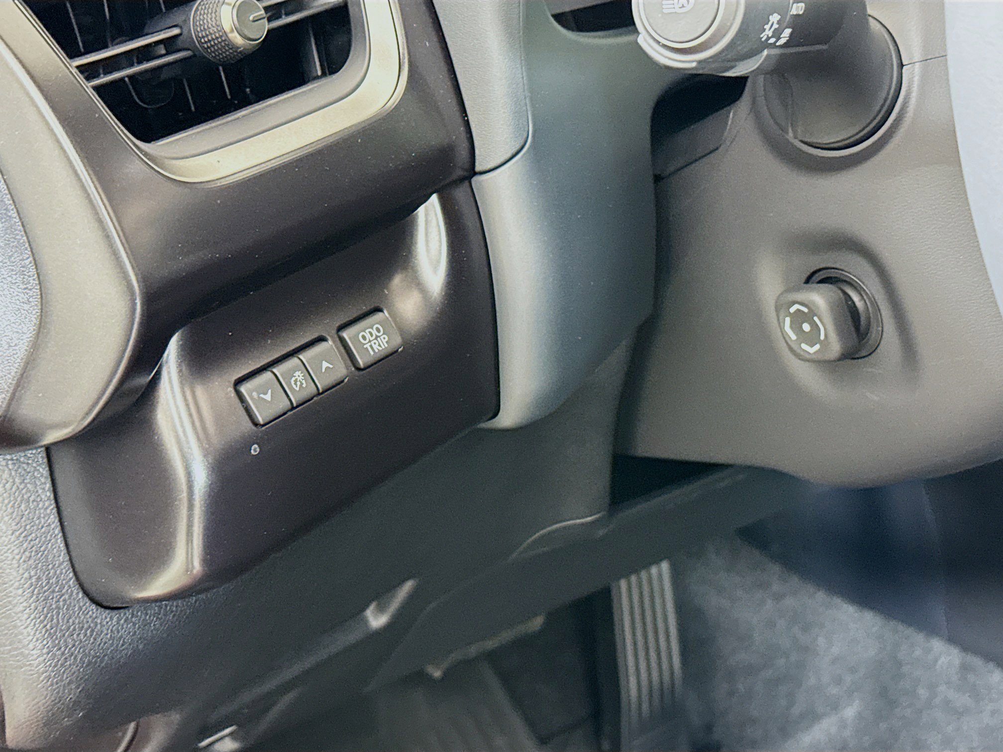 New 2025 Lexus UX 300h AWD w/ Accessory Package (Z1) image 10