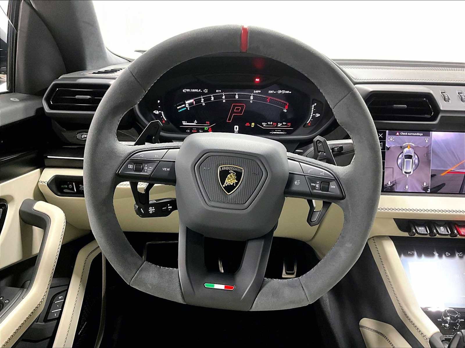 Used 2025 Lamborghini Urus SE image 18