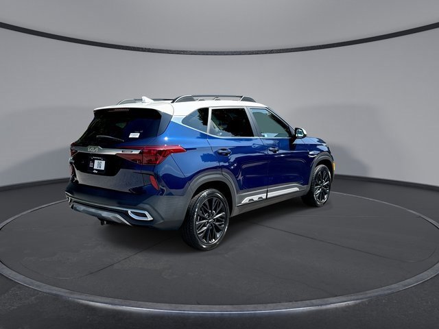 Used 2023 Kia Seltos Nightfall Edition image 8