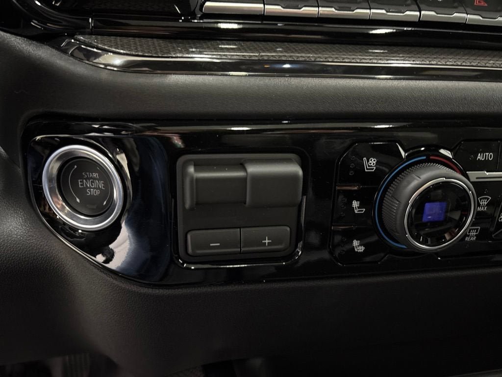 New 2026 Chevrolet Silverado 2500 ZR2 w/ ZR2 Bison Edition AWD/4WD image 22