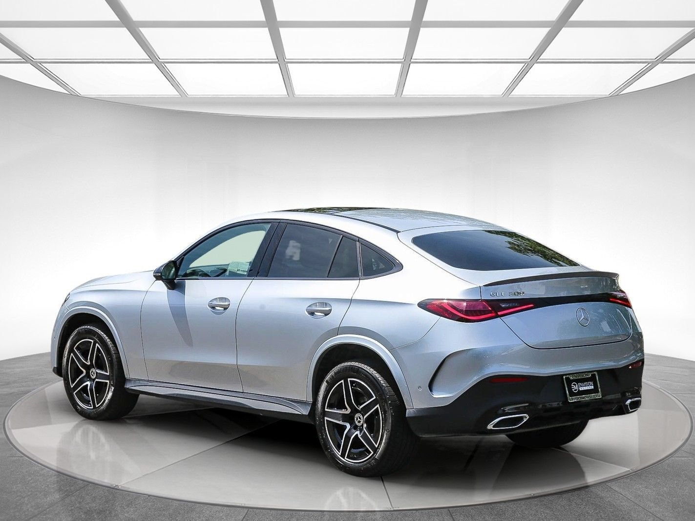 Certified 2025 Mercedes-Benz GLC 300 4MATIC image 2