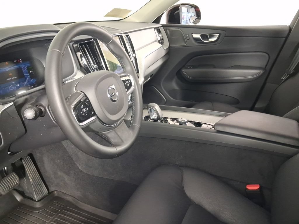 Certified 2025 Volvo XC60 T8 Plus w/ Protection Package Premier AWD/4WD image 24