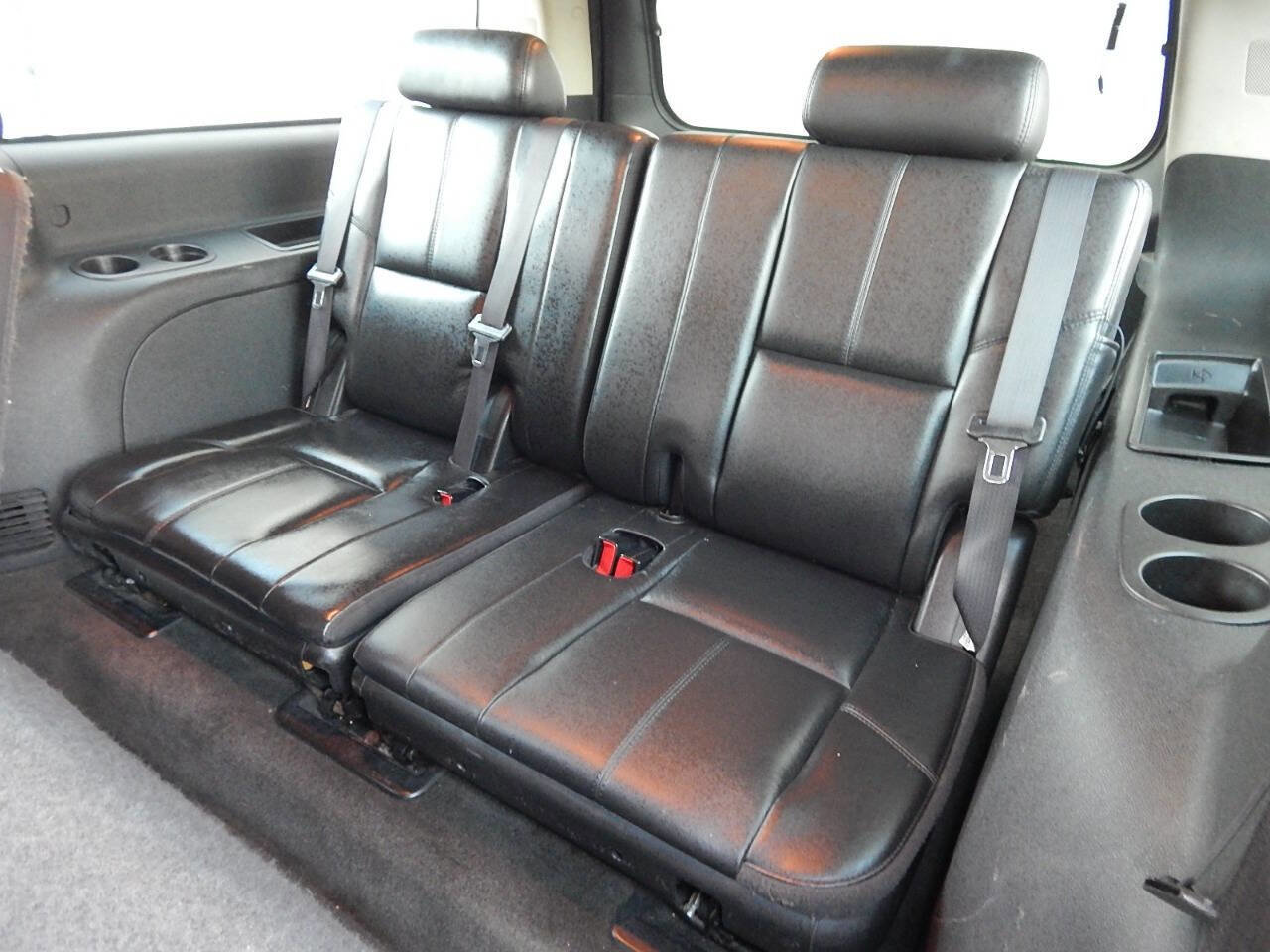 Used 2007 GMC Yukon XL Denali AWD/4WD image 30